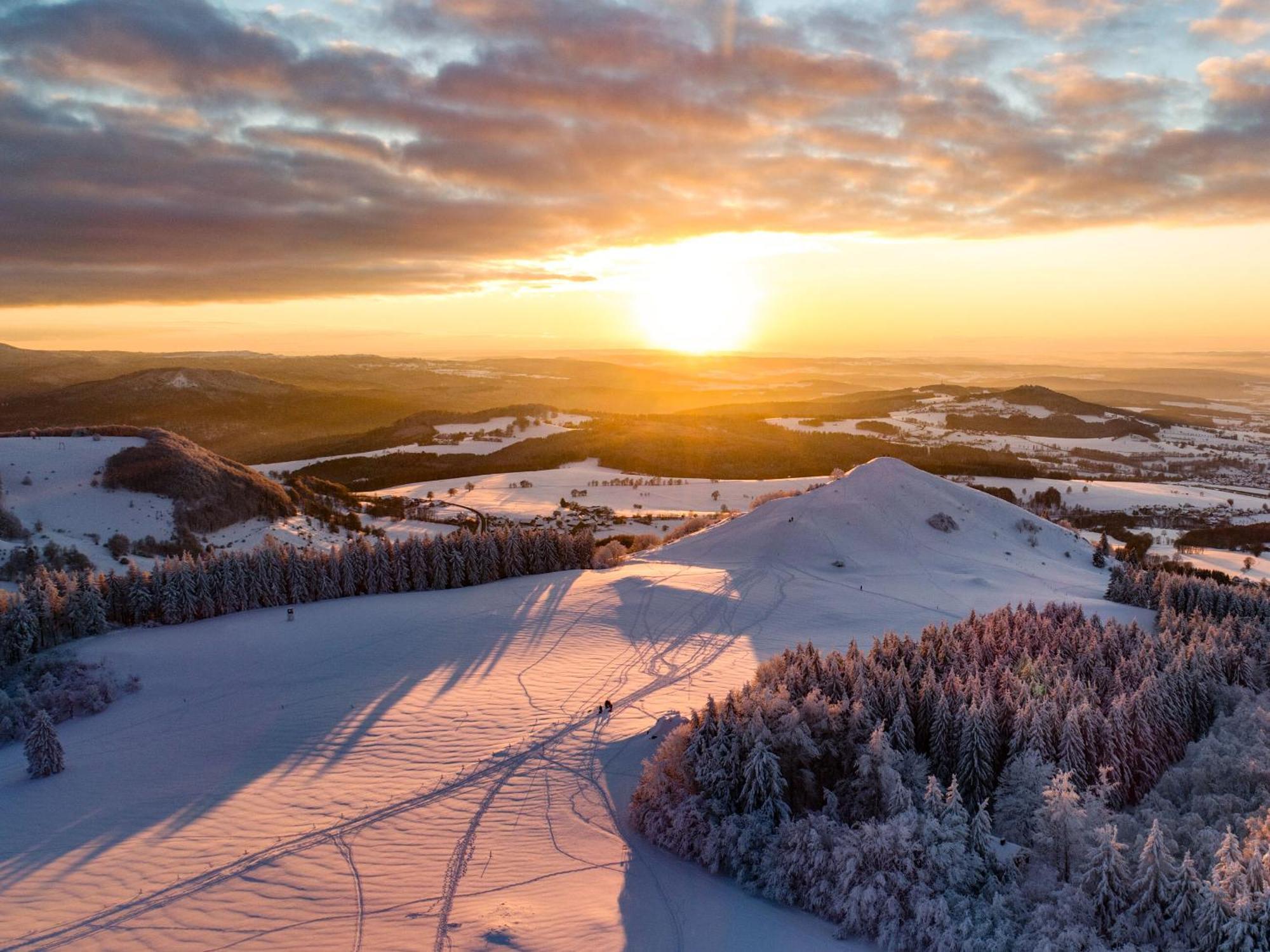 Berghotel Deutscher Flieger Wasserkuppe Герсфельд Экстерьер фото